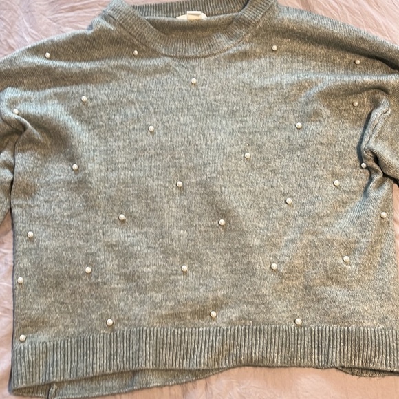 h and m sweater - Picture 2 of 2